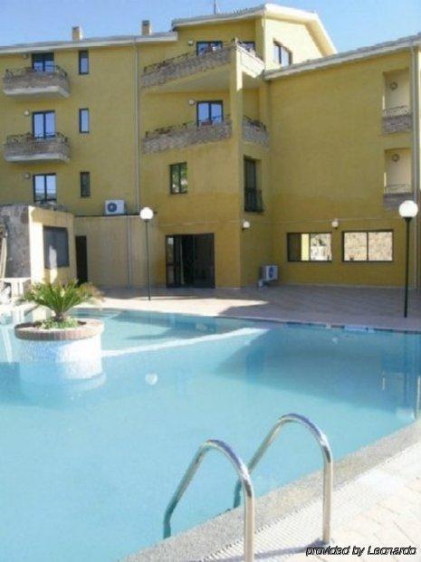 SantʼAnna Arresi Hotel Le Palme מראה חיצוני תמונה